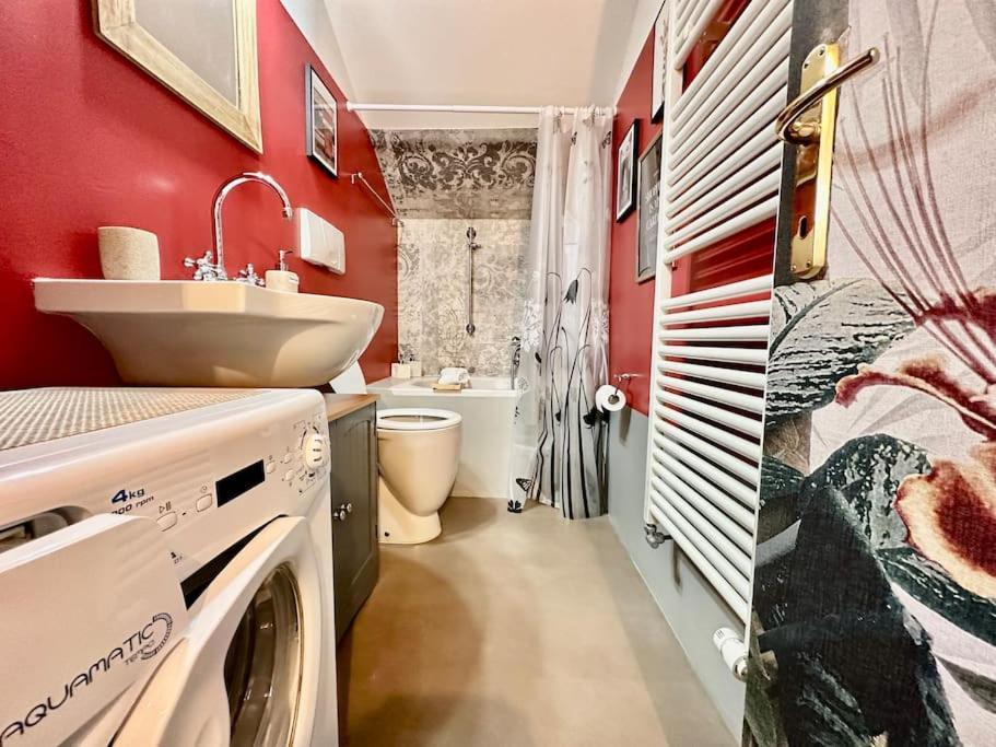 63 Passi Dal Lago In Centro By Revenue House كومو المظهر الخارجي الصورة